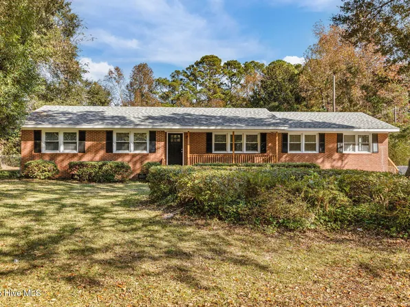 119 Futch Creek Road, Wilmington, NC 28411