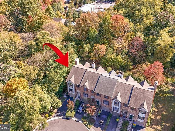 2nd image of 46 Woods Way