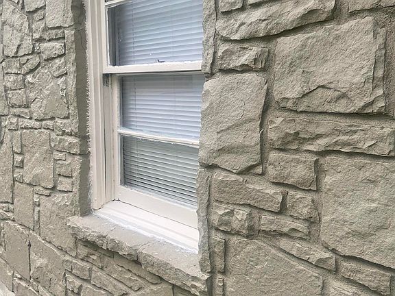 4th image of 1383 Gold Ave