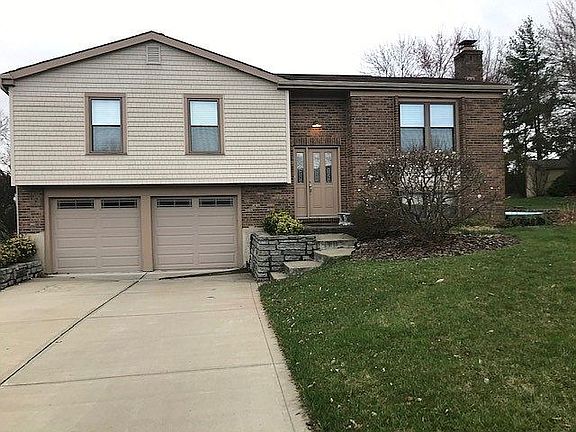 2nd image of 12 Steven Ct