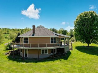 300 River Rd, Richford, VT 05476