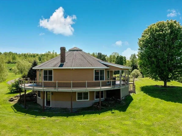 300 River Road, Enosburg, VT 05450