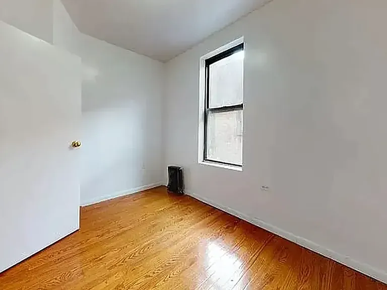 215 W 109th St #3H — Photo 3