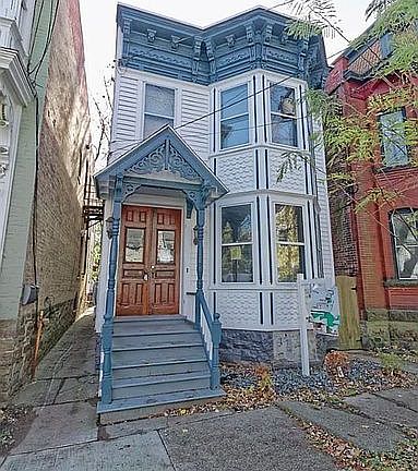 4th image of 148 Front St