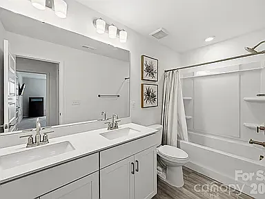 152 Lancashire Ct — Photo 17