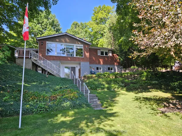 120 McCullough Lake Dr, Chatsworth, ON N0H 2V0