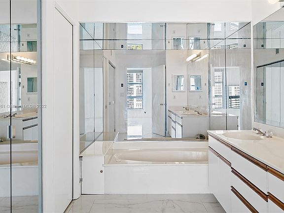 4th image of 19195 Mystic Pointe Dr APT 2203