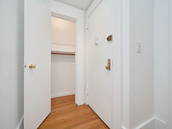 4th image of 241 W 24th St #1BB
