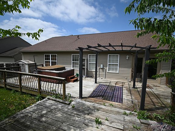 3rd image of 10756 Station Ln