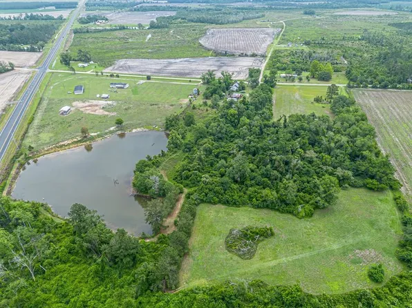 2473 Jim Meeks Rd, Nicholls, GA 31554