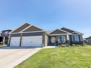 3623 Houkom Dr E, West Fargo, ND