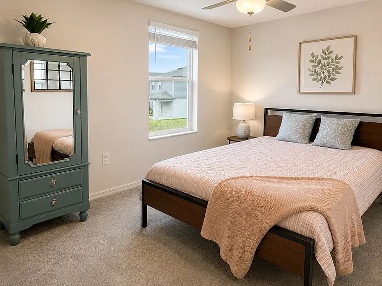 Bedroom 2
Bright and comfortable secondary bedroom with generous closet space and natural light_perfect for family or guests.