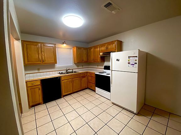3rd image of 6671 State Highway 31 E Unit F