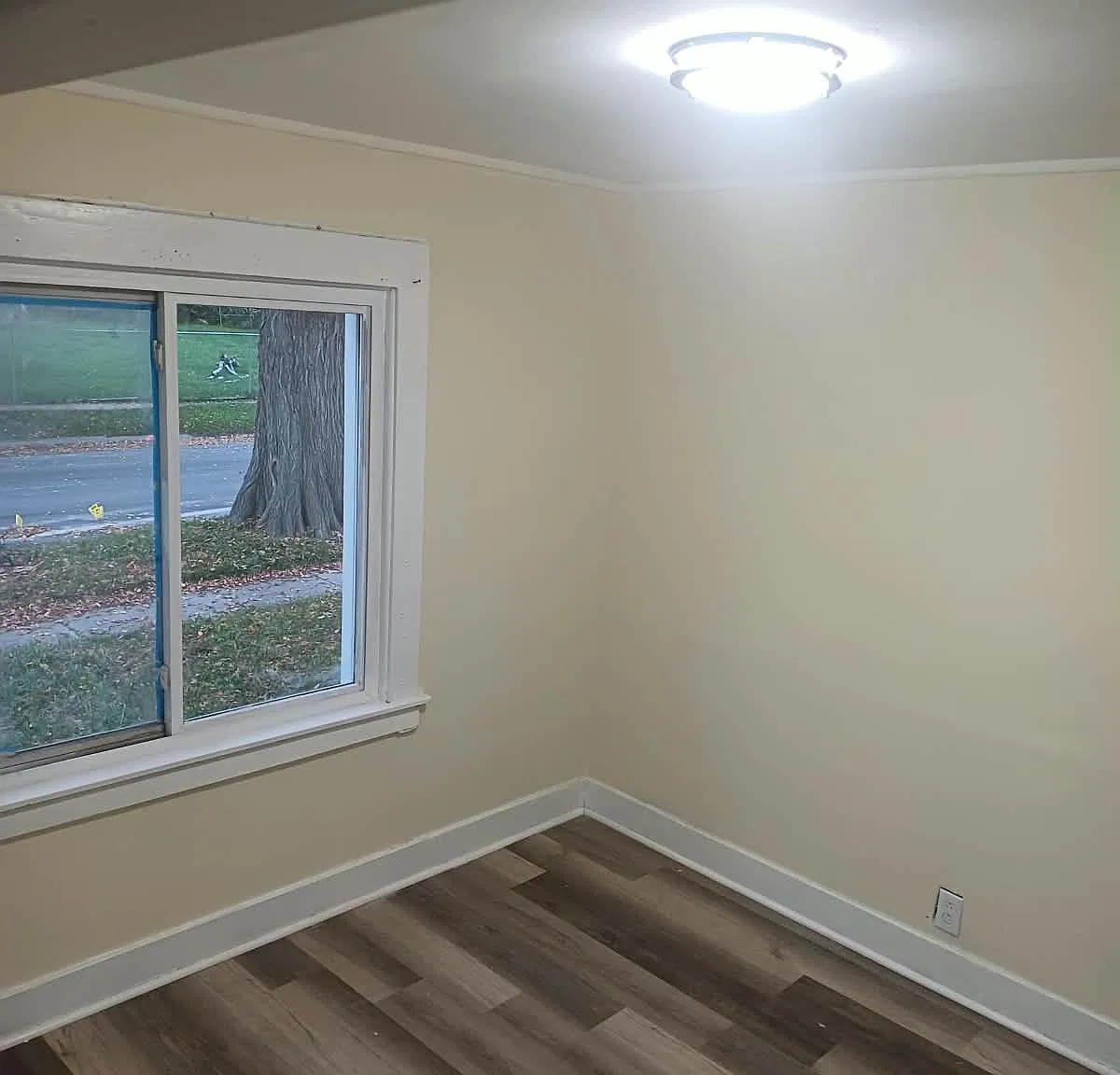 4 bed, 748 sqft, $1,190 — Photo 3