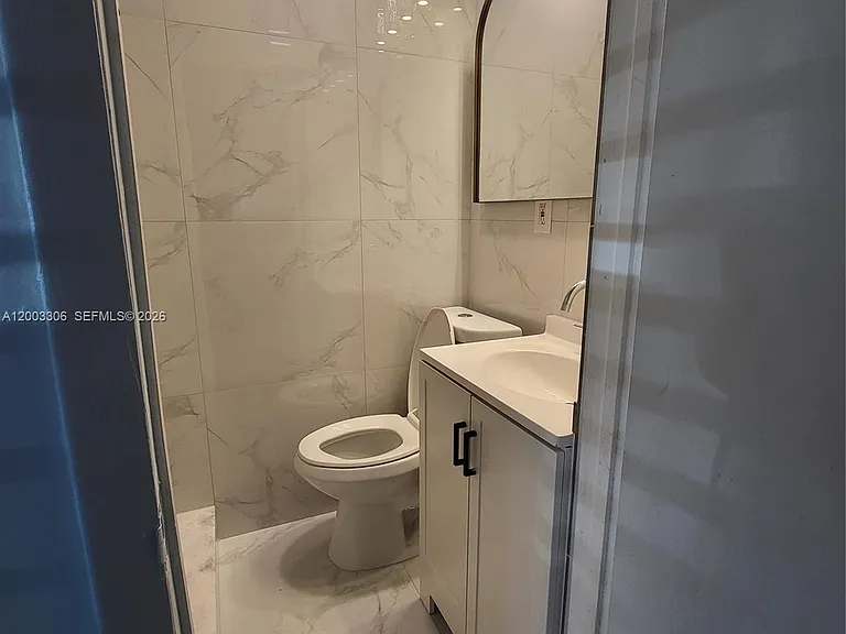 3405 W Lake Pl — Photo 11
