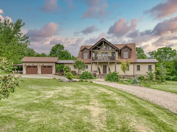 1368 Long Branch Rd, Spencer, TN 38585