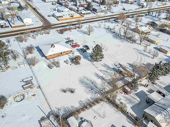 4th image of 4647 Twilight Dr
