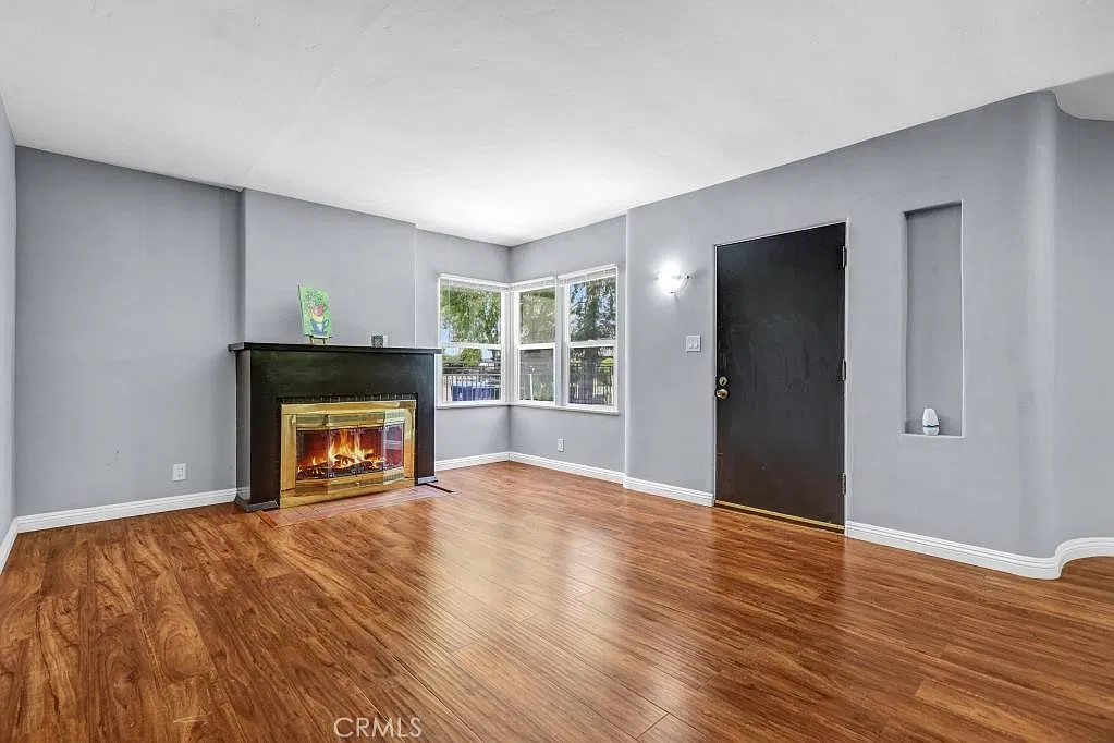 3 bed, 1800 sqft, $4,600 — Photo 2