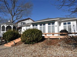 307 Pleasantview Dr, Sunrise Beach, MO 65079
