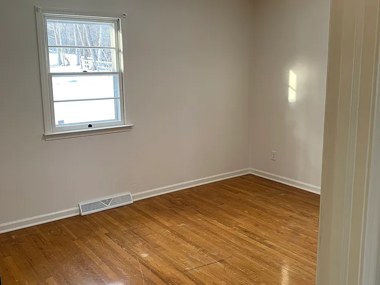 149 Walnut St — Photo 12
