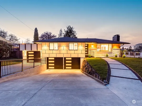 8503 44th Street W, University Place, WA 98466