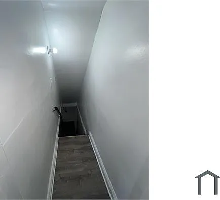 112 W 21st St — Photo 21