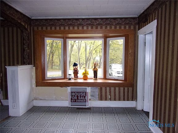 3rd image of 10276 County Road K