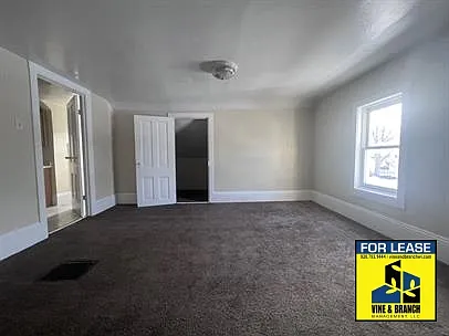 1528 Bell Ave — Photo 7