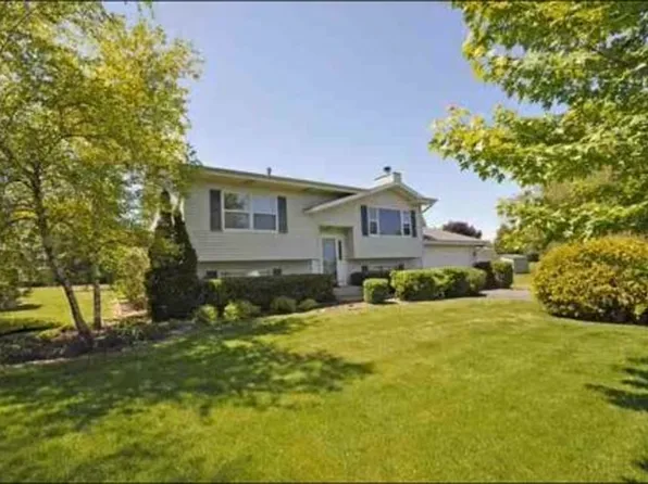42796 Washington Ave, Winthrop Harbor, IL 60096