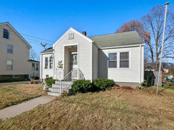 5 Mountain View Avenue, Enfield, CT 06082
