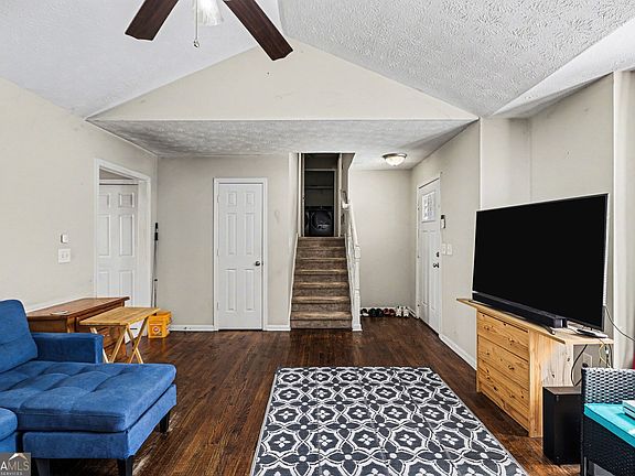 5th image of 4810 Hillside Ct