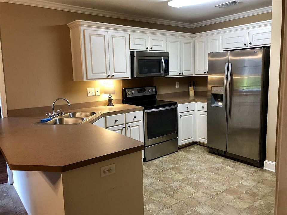 2nd image of 360 Greystone Pt #Pte