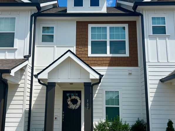 107 E Forge Ct