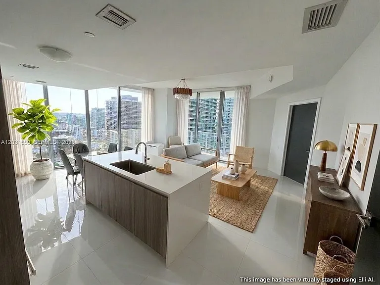 2900 NE 7th Ave #2901 — Photo 22