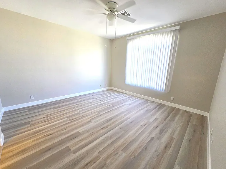 7904 Canyon Grove Ct — Photo 13