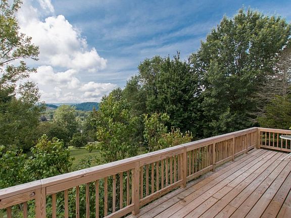 2nd image of 1136 Panorama Dr