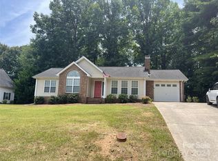 712 16th Ave SE, Hickory, NC 28602