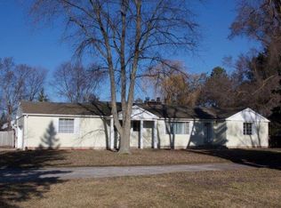 877 SE Boutell Rd, Essexville, MI