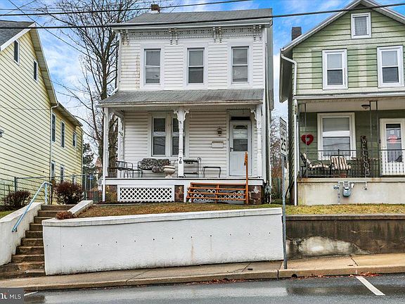 3rd image of 78 Chestnut St