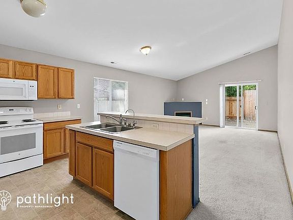 4th image of 6128 69th Avenue Ct W