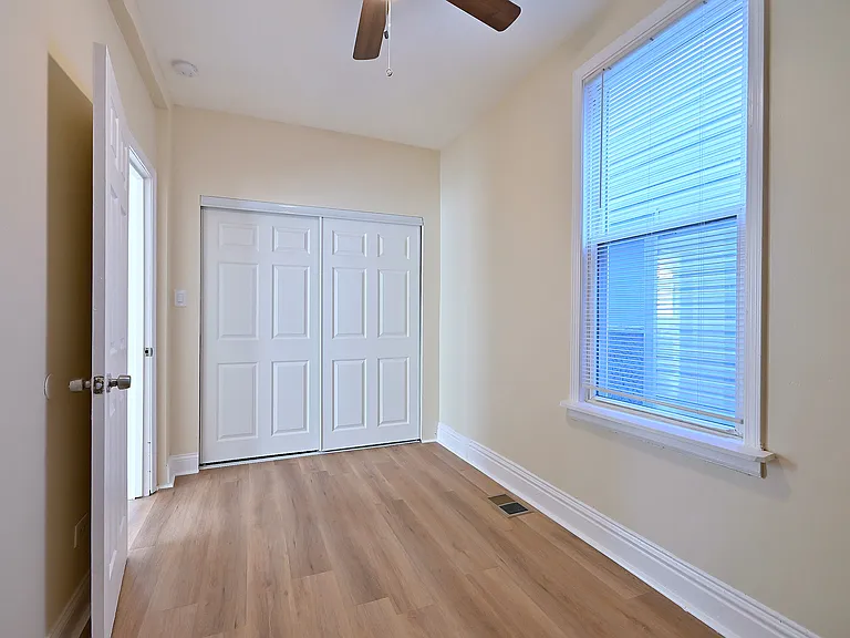 8602 S Muskegon Ave #1W — Photo 7