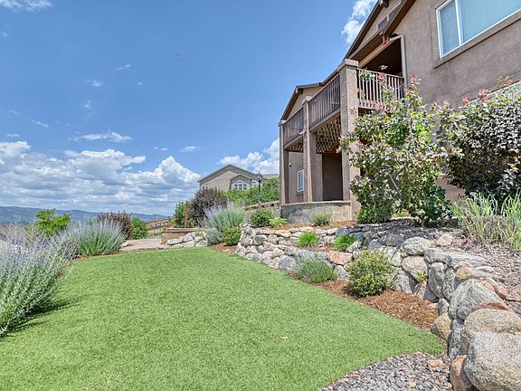 3rd image of 258 Kettle Valley Way