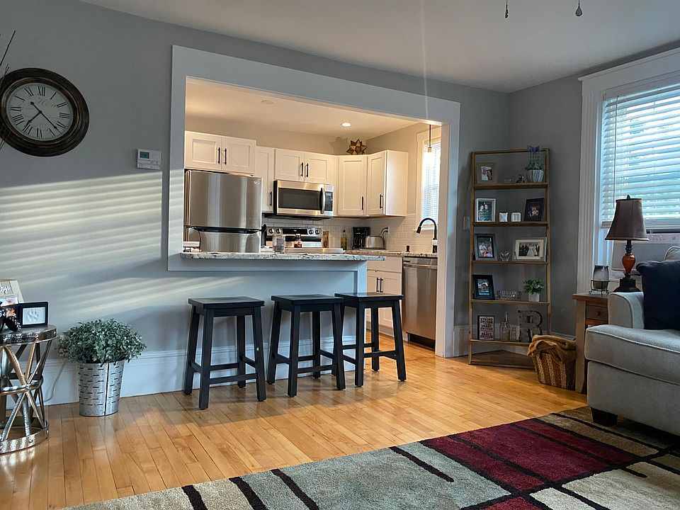 1st image of 91 Main St APT 1W