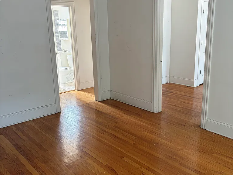 2345 N Lavergne Ave #2 — Photo 1