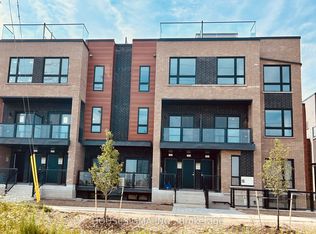 16 Lytham Green Cir #1, Newmarket, ON L3Y 0E1
