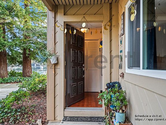 4th image of 6090 Calle De Amor