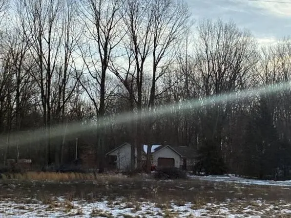16000 Tittabawassee Rd, Hemlock, MI 48626