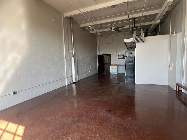 Sunshine Studios — Photo 33