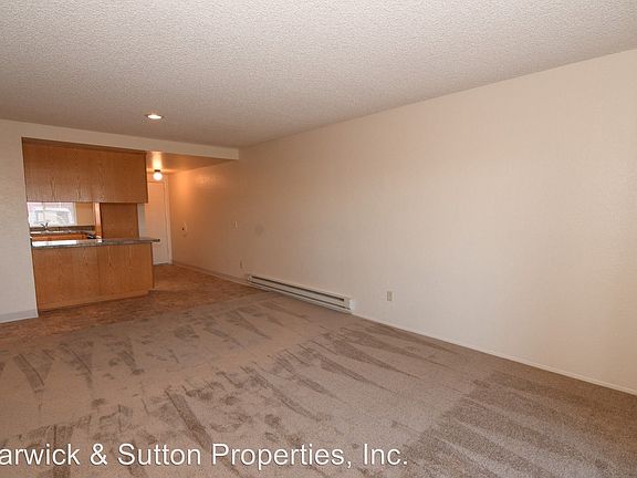 5th image of 671 Sea Vale St APT 18