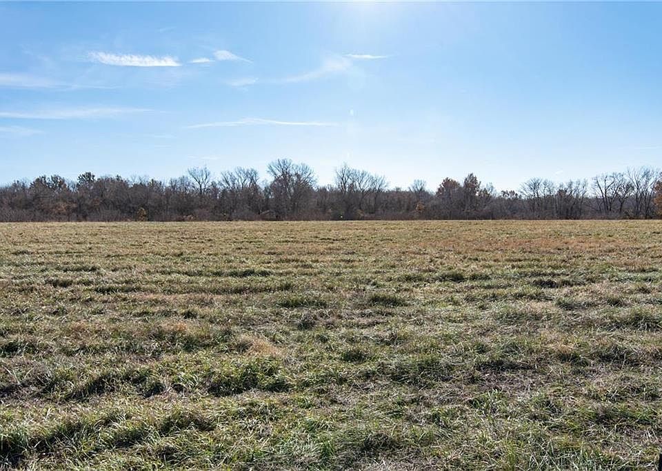 2nd image of LOT 9 NW 460th Rd
